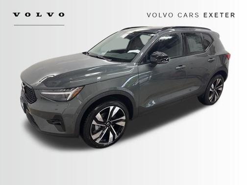 2026 Volvo XC40 B5 Ultra