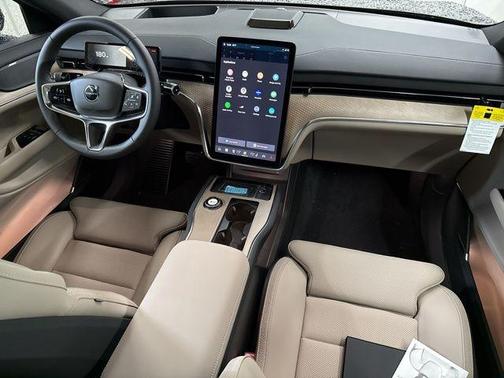 2025 Volvo EX90 Twin Motor Performance Ultra 6-Seater