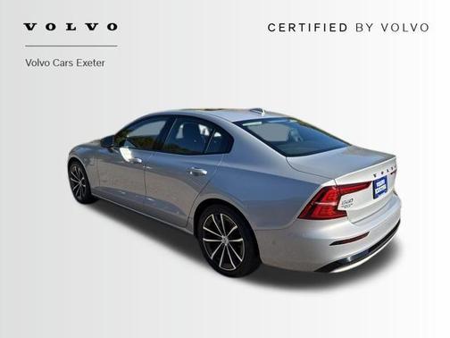 2025 Volvo S60 Plug-In Hybrid T8 Plus