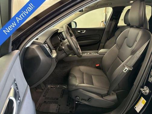 2025 Volvo XC60 B5 Core