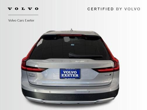 2024 Volvo V90 Cross Country B6 Plus