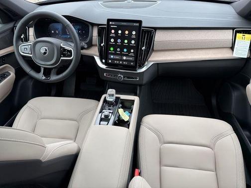 2026 Volvo XC90 B6 Plus 7-Seater