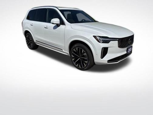 2025 Volvo XC90 Plug-In Hybrid T8 Plus 7-Seater