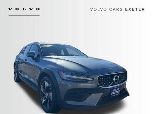 2020 Volvo V60 Cross Country T5