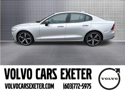 2024 Volvo S60 B5 Plus Dark Theme