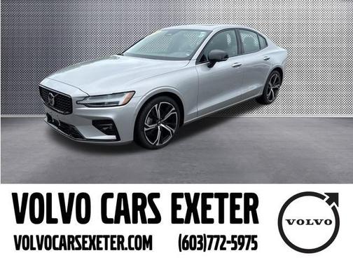 2024 Volvo S60 B5 Plus Dark Theme
