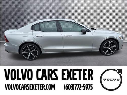 2024 Volvo S60 B5 Plus Dark Theme