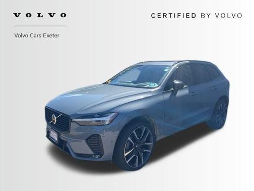 2024 Volvo XC60 B5 Ultimate Dark Theme