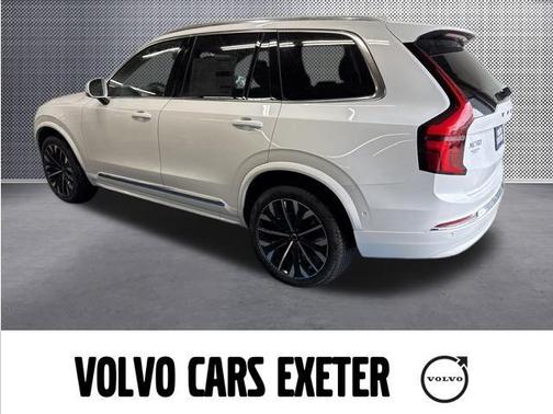 2025 Volvo XC90 B6 Plus 7-Seater