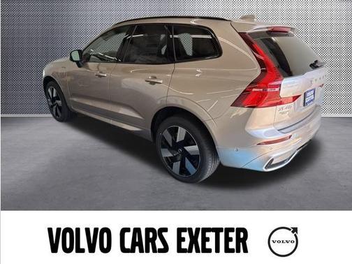 2025 Volvo XC60 Plug-In Hybrid T8 Plus