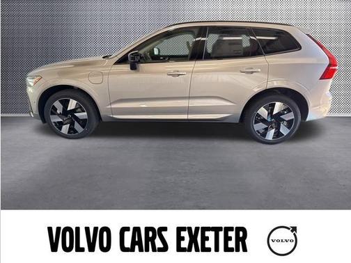 2025 Volvo XC60 Plug-In Hybrid T8 Plus