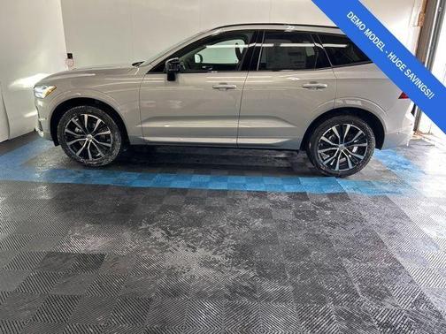 2025 Volvo XC60 B5 Plus