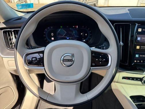 2024 Volvo XC60 B5 Core