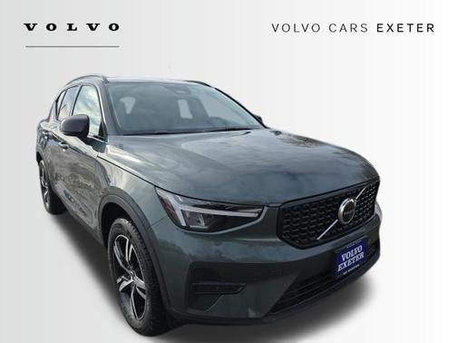 2026 Volvo XC40 B5 Core