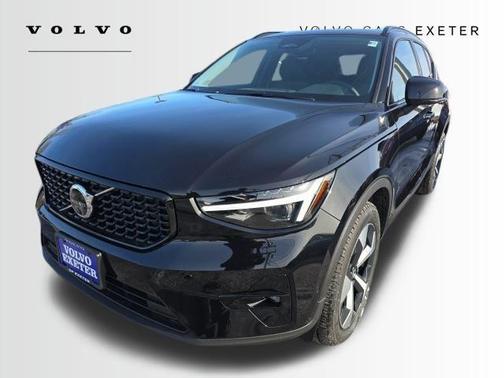 2026 Volvo XC40 B5 Plus