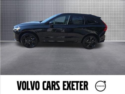 2025 Volvo XC60 B5 Ultra Black Edition