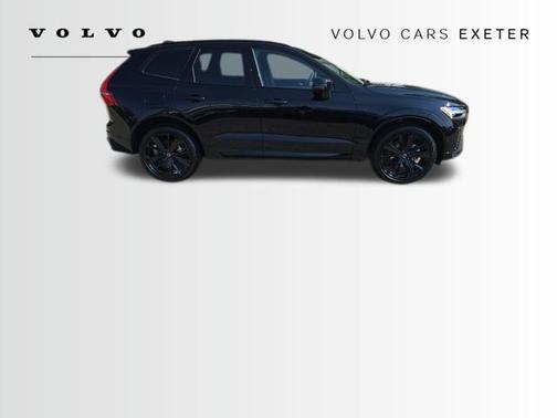 2025 Volvo XC60 B5 Ultra Black Edition