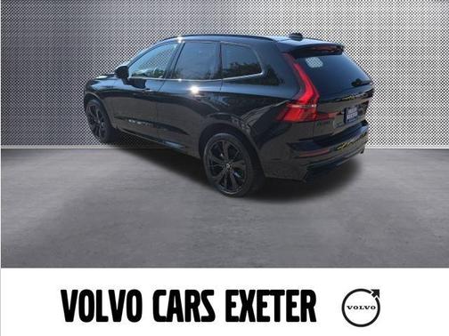 2025 Volvo XC60 B5 Ultra Black Edition