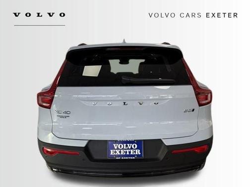 2026 Volvo XC40 B5 Plus