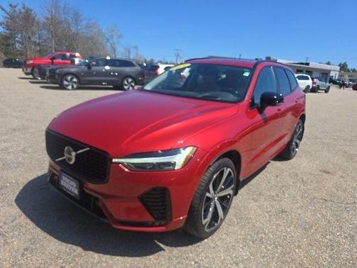 Fusion Red Metallic 2024 Volvo XC60 B5 Ultimate Dark Theme