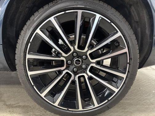 2026 Volvo XC90 B6 Plus 6-Seater