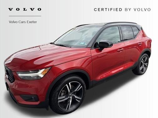 2022 Volvo XC40 T5 R-Design
