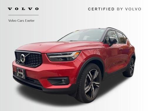 2022 Volvo XC40 T5 R-Design