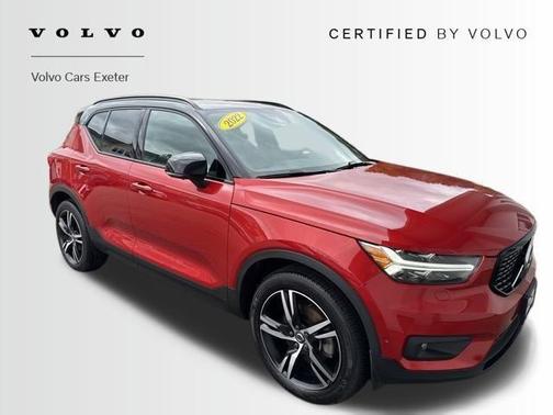2022 Volvo XC40 T5 R-Design