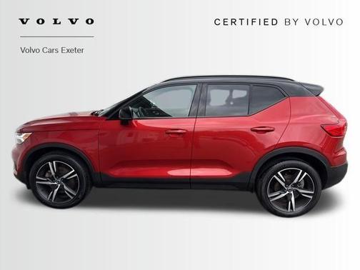 2022 Volvo XC40 T5 R-Design