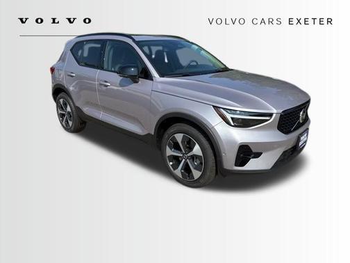 2026 Volvo XC40 B5 Plus