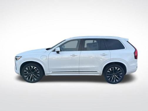 2025 Volvo XC90 Plug-In Hybrid T8 Ultra 7-Seater