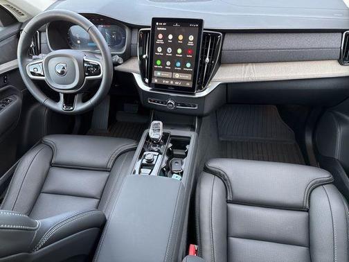 2025 Volvo XC90 Plug-In Hybrid T8 Ultra 7-Seater