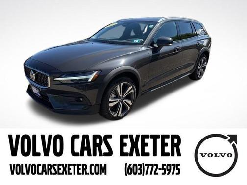 2025 Volvo V60 Cross Country B5 Plus