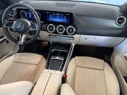 2025 Mercedes-Benz GLA 250 Base 4MATIC
