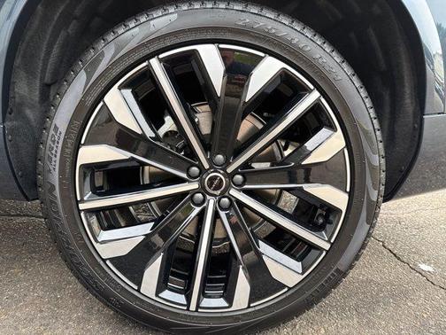 2026 Volvo XC90 B6 Ultra 6-Seater