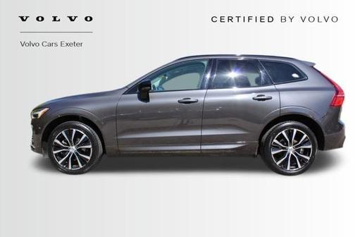 Platinum Gray Metallic 2023 Volvo XC60 B5 Plus Dark Theme
