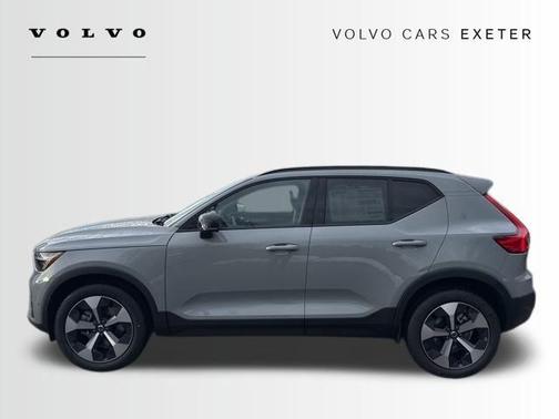 2026 Volvo XC40 B5 Plus