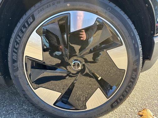 2026 Volvo EX30 Twin Motor Ultra