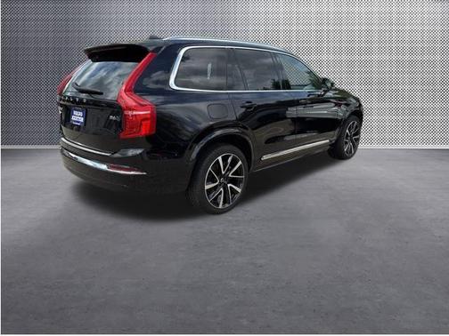 2023 Volvo XC90 B6 Plus 7-Seater