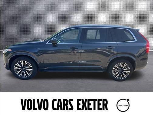 2022 Volvo XC90 T6 Momentum 7 Passenger