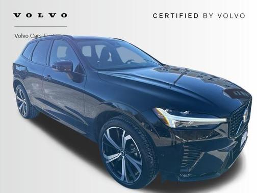 2024 Volvo XC60 B5 Ultimate Dark Theme