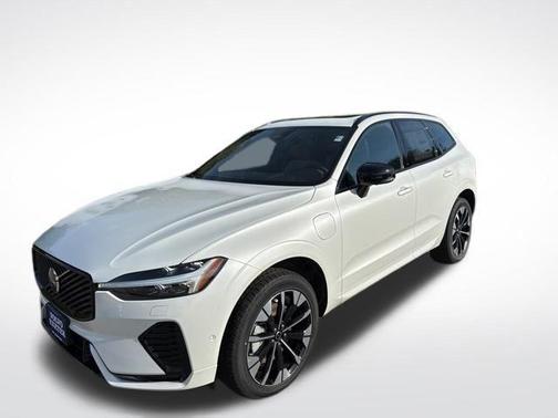 2026 Volvo XC60 T8 PLUS