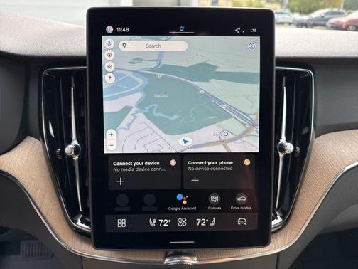 2026 Volvo XC60 Plug-In Hybrid T8 Plus