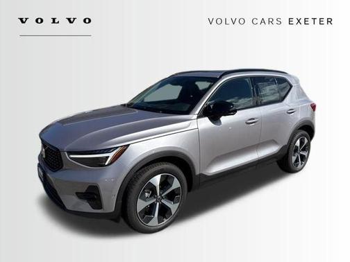 2026 Volvo XC40 B5 Plus