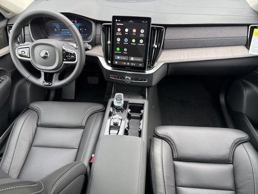 2026 Volvo XC90 B6 Ultra 7-Seater