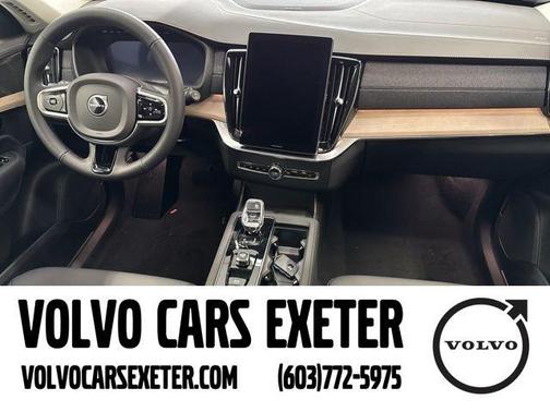 2025 Volvo XC90 B6 Plus 7-Seater