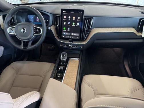 2026 Volvo XC60 B5 Core