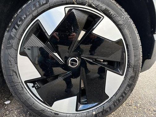 2025 Volvo EX30 Twin Motor Ultra