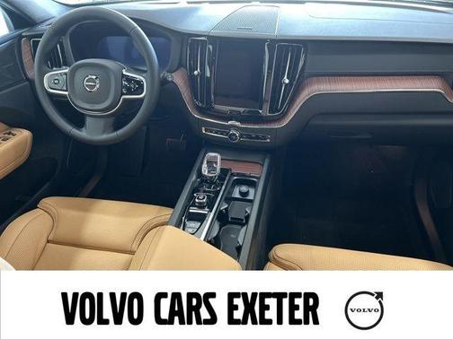 2025 Volvo XC60 B5 Ultra