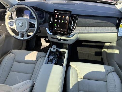 2026 Volvo XC90 B6 Ultra 7-Seater